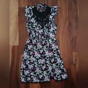 Express Floral And Lace Dress, S